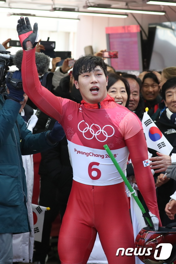 윤성빈, 韓 썰매 역대 첫 올림픽 금메달