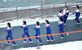 아침운동하는 북한 응원단...'웃으며 달려요'