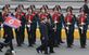 러시아 의장대 첫 사열하는 김정은 北 국무 위원장