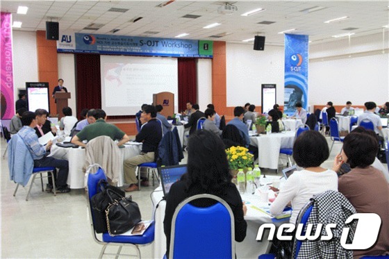 NCS기반 교수학습지침서 개발을 위한 S-OJT워크숍 행사사진