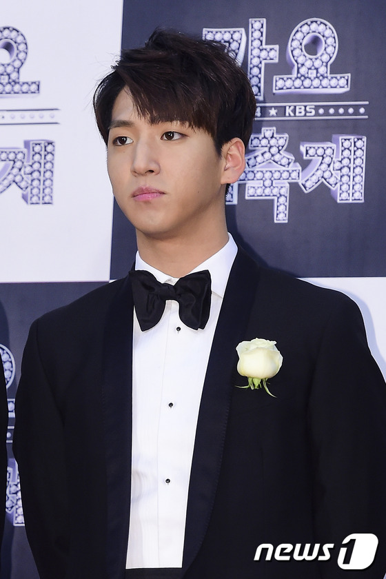 Baro at KBS Gayo Daechukjae red carpet