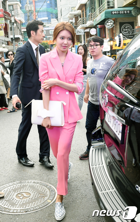 [PIC][04-06-2014]SooYoung tham dự sự kiện "ATRIA Fashion Show & Brand Collaboration Party" vào tối nay Article