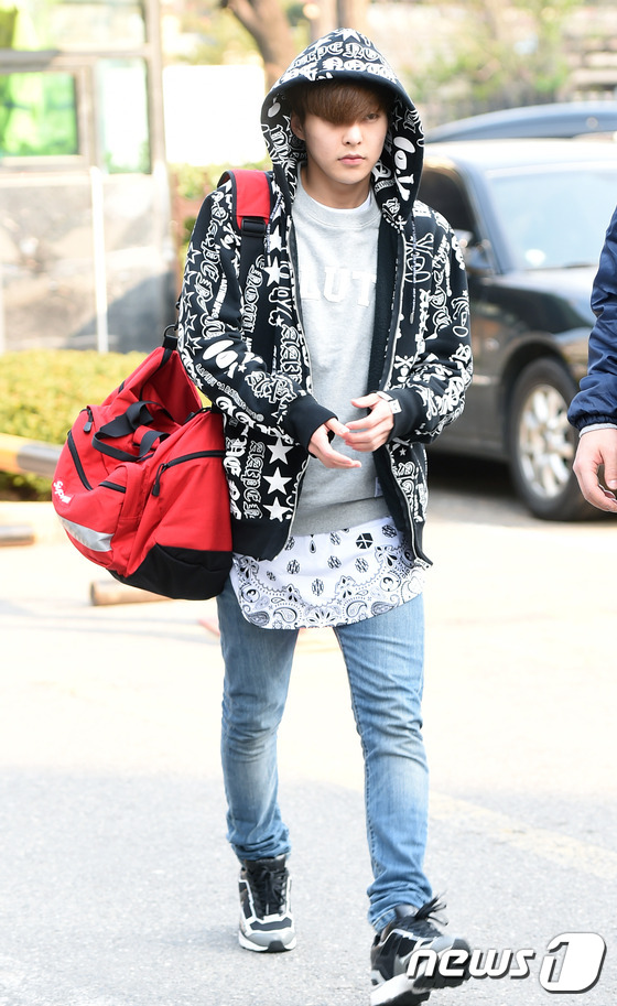 시우민, '왕자님의 시선강탈 출근길'