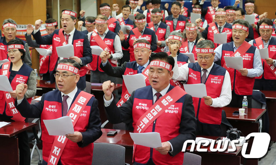 \'문재인케어 원점에서 재검토하라\'