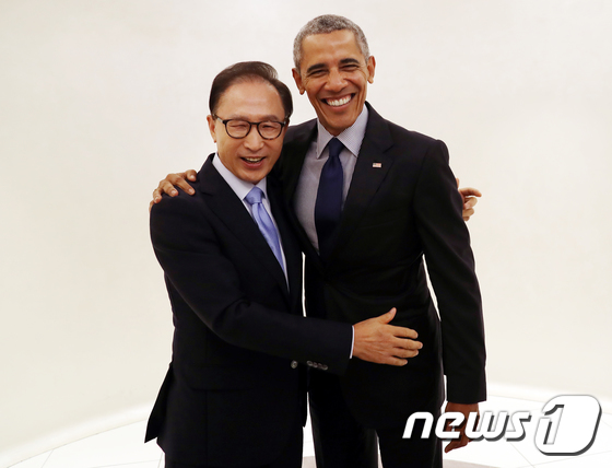 이명박·오바마 \'우린 이런사이\'