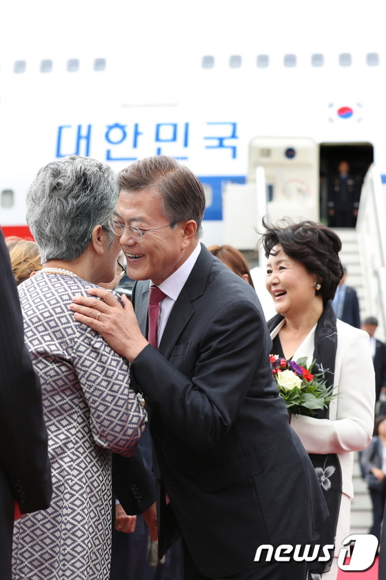 독일 도착한 문재인 대통령