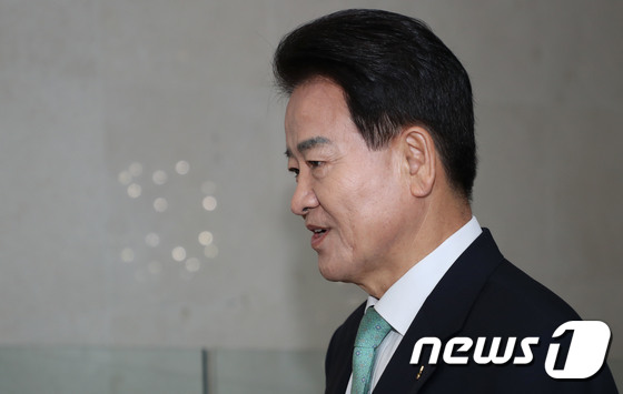 토론회 마친 정동영