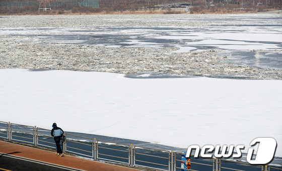 \'한파 속 입춘\'