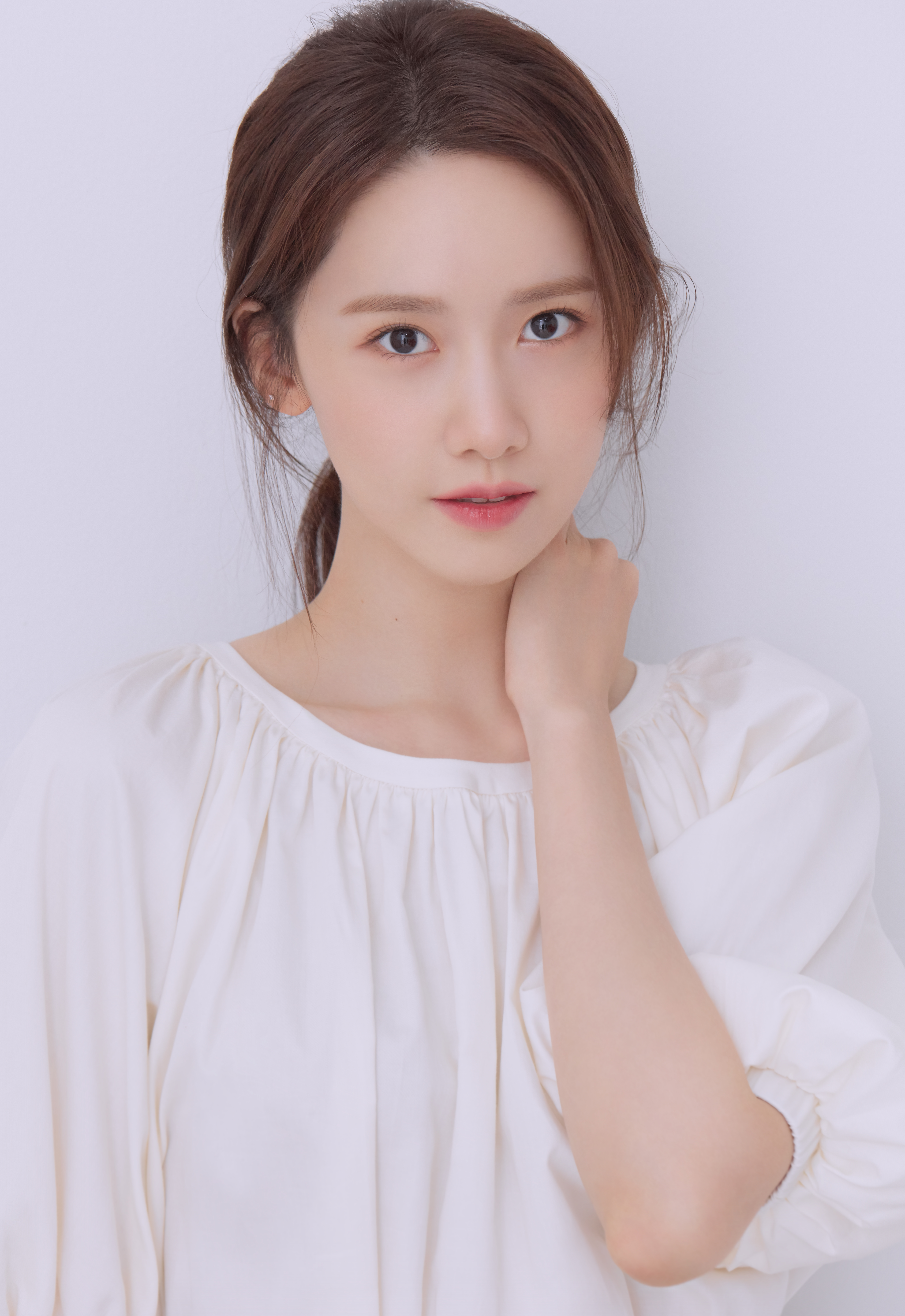 YOONA allkpop | Red carpet royalty ✨🌿 Im YoonA turned heads at the