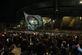[사진] 마라도나 초상화 펼치고 애도하는 나폴리 축구 팬들