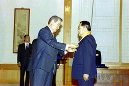 1992년 노태우 전 대통령, 동계올림픽 선수단 훈장 수여