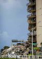 [사진] 폭격 맞은 듯 너덜너덜한 마이애미 콘도 건물
