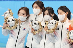 은메달 합작한 여자 쇼트트랙 대표팀