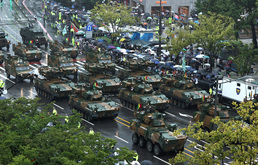 10년 만에 열린 국군의날 시가행진… 軍, 첨단 무기 체계 공개