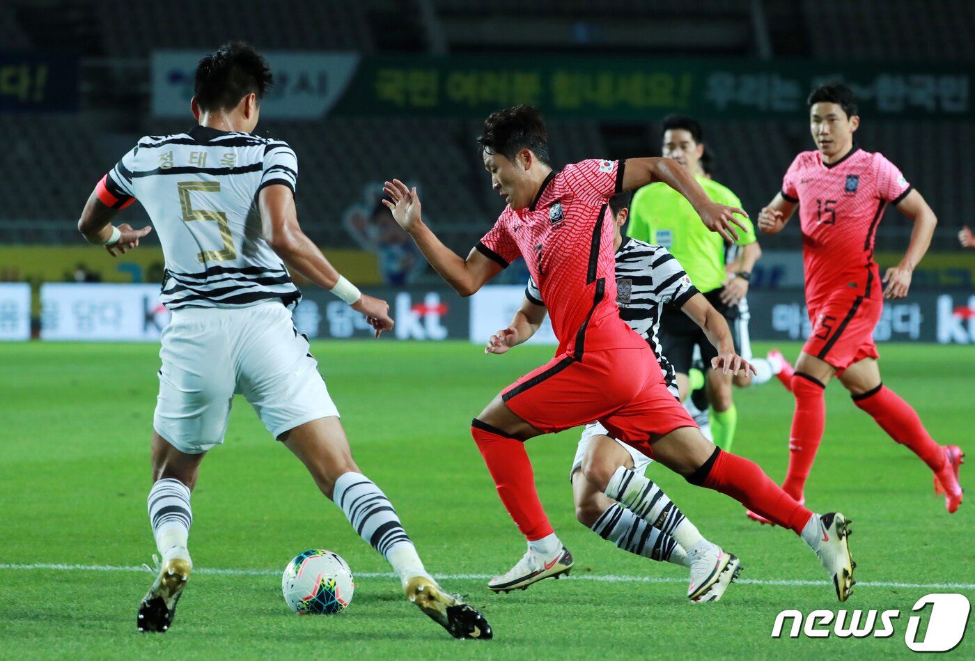 ë³¼ë§Œí• ê¹Œ ì‹¶ì—ˆë˜ ìš°ë¦¬ë¼ë¦¬ êµ­ëŒ€ì¶•êµ¬ 2ì°¨ì „ì€ ì§„ì§œ ë³¼ë§Œí•´ì¡Œë‹¤