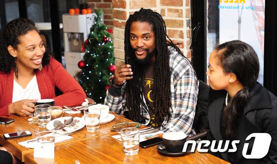 본문 이미지 - 국내 거주하는 외국인들의 모임인 BSSK(Brothas & Sistas of South Korea) 회원들 인터뷰 © News1 송원영 기자