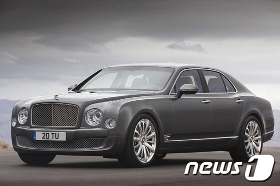 본문 이미지 - 벤틀리 신형 '뮬산'(사진제공=벤틀리코리아)© News1