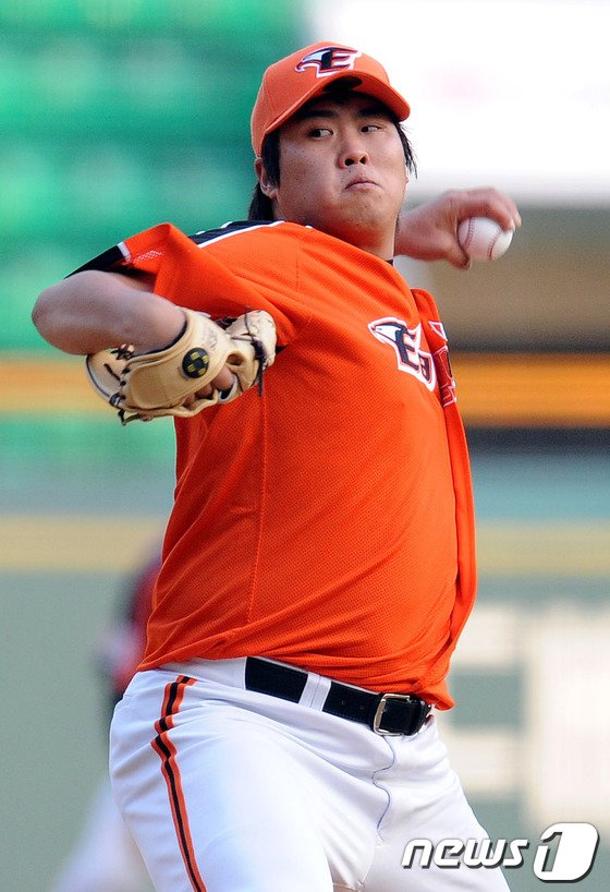 본문 이미지 - 한화 이글스 시절인 2012년 류현진.