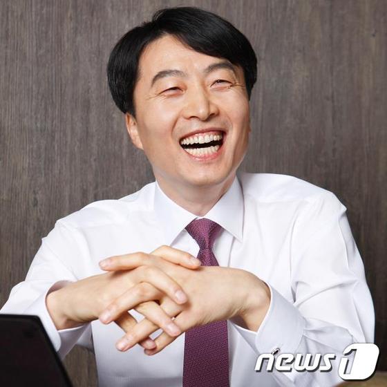 본문 이미지 - 이석기 통합진보당 비례대표 당선자(2번) © News1