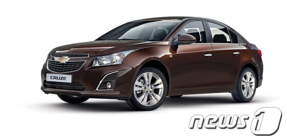 본문 이미지 - 2013년형 쉐보레 크루즈(한국GM 제공)© News1 이동희 기자