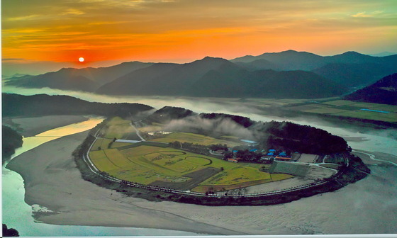 회룡포·삼강주막 따라 걷는 1박2일…예천, 체류형 관광지로 부상