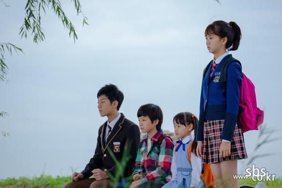 본문 이미지 - SBS '수상한 가정부'의 한 장면(SBS 제공). © News1  