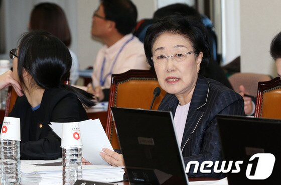 본문 이미지 - 한명숙 민주당 의원. © News1 오대일 기자