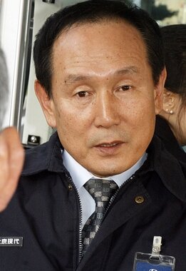 본문 이미지 - 공장의 여러 기반사항에 대해 설명하고 있는 김태윤 북경현대 부사장. © News1 변의현 기자   