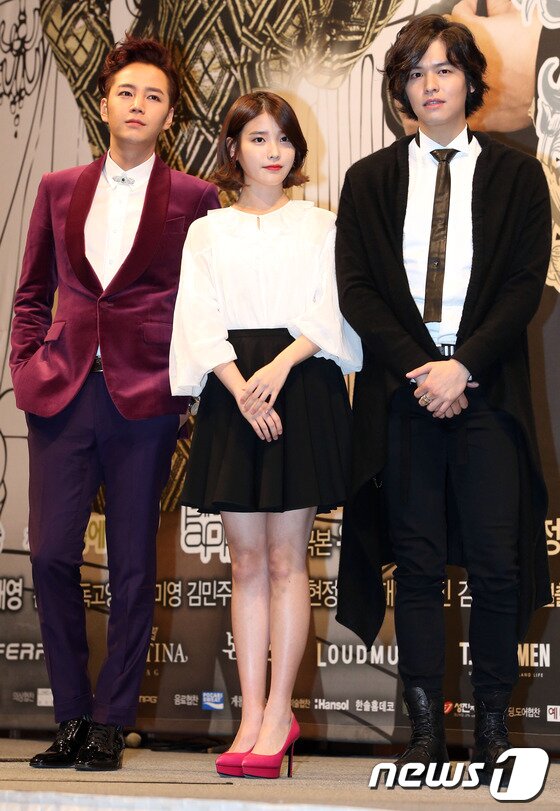 본문 이미지 - 배우 장근석, 가수 아이유, 탤런트 이장우가 18일 오후 강남구 논현동 임피리얼 팰리스 서울에서 열린 KBS2 수목드라마 '예쁜남자' 제작발표회에서 포토타임을 갖고 있다. 2013.11.18 /뉴스1 © News1   