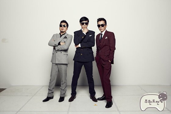 본문 이미지 - MBC &#39;무한도전&#39;의 &#39;2013 자유로 가요제&#39;에 참가한 가수 김조한, 방송인 유재석과 가수 유희열&#40;왼쪽부터&#41;&#40;MBC 제공&#41;. © News1  