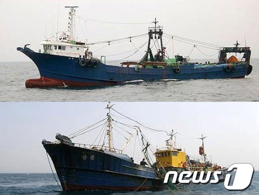 본문 이미지 - 선미식 트롤(사진 위쪽)과 현측식 트롤 어선의 조업장면/사진=해양수산부© News1  