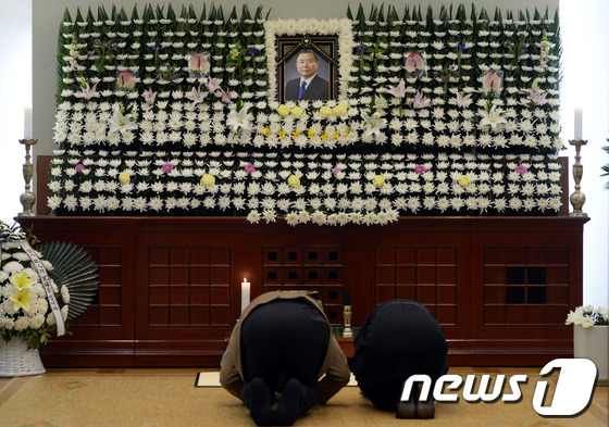 (서울=뉴스1) 안은나 기자 = 창군원로이자 백선엽 장군의 친동생으로서 영천전투와 인천상륙작전에 공을 세운 백인엽 예비역 중장이 향년 90세로 별세한 14일 서울 종로구 서울대병원 …