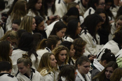 본문 이미지 - 교황을 알현하기 위해 바티칸 베드로성당의 알현실에 모인 천주교 신자들 © News1  