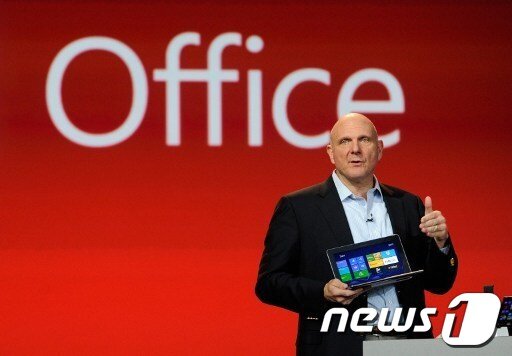 본문 이미지 - 스티브 발머 MS 최고경영자© AFP=News1 