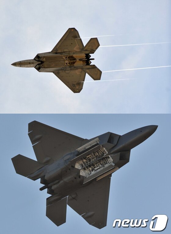 본문 이미지 - 스텔스 기능 향상을 위해 무기를 감싸는 덮개를 덮어 밑바닥이 평평한 모습(위)과 덮개를 열고 비행할 때 모습(아래) © News1 