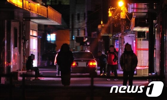 https://image.news1.kr/system/photos/2013/4/16/435981/article.jpg/dims/optimize https://image.news1.kr/system/photos/2013/4/16/435981/article.jpg/dims/optimize