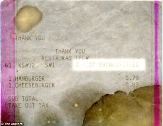 본문 이미지 - 데이비드 위플씨가 공개한 14년 전 영수증. 사진=The Doctors © News1 