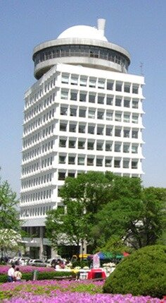 본문 이미지 - 남산에 위치한 서울교육연구정보원(옛 서울과학교육원). 서울과학고가 생기기 이전부터 서울시내 고등학교 과학영재들에게 특수교육을 제공해왔습니다.(서울교육연구정보원 공식 홈페이지 제공) © News1