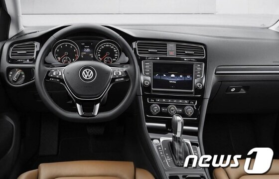 본문 이미지 - 폭스바겐 7세대 골프 실내(사진제공=폭스바겐)© News1  