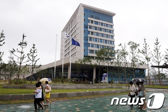 본문 이미지 - 정부경남지방합동청사 전경.(창원시 제공)© News1
