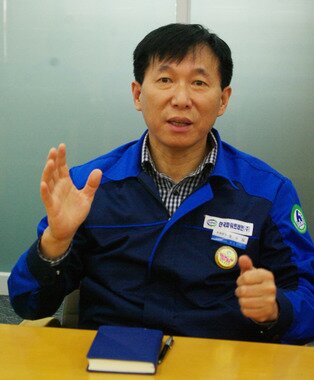 본문 이미지 - 김영일 한국파워트레인 품질경영 전무© News1   류종은 기자