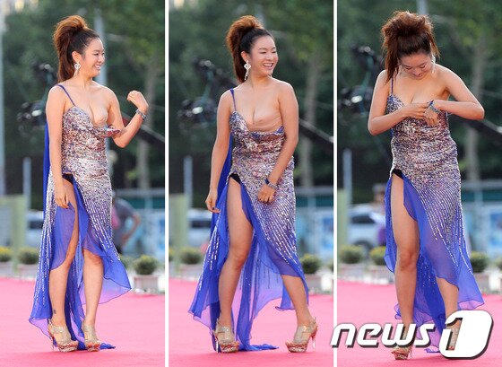 본문 이미지 - 배우 여민정의 지난 해 부천국제판타스틱영화제 노출 논란 사진이 재차 화제로 떠올랐다. ⓒ News1 스포츠 DB