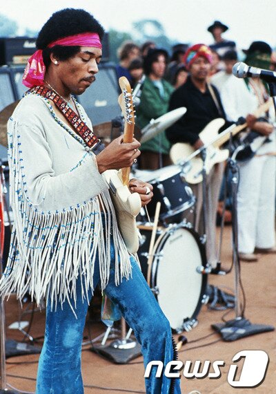 본문 이미지 - 우드스탁 페스티벌에 대한 다큐멘터리인 '우드스탁의 추억' 한 장면. © News1 