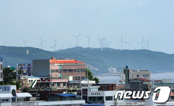 본문 이미지 - 경북 영덕군 창포리 풍력발전단지. (뉴스1 자료 및 DB금지) 2026.2.5/최창호 기자ⓒ News1