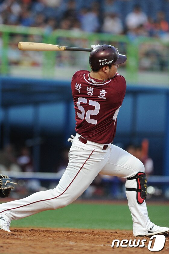 본문 이미지 - 넥센 히어로즈의 4번 타자 박병호.© News1   최창호 기자