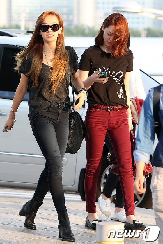 그룹 에프엑스 빅토리아, 설리가 오는 25일 미국 LA에서 열리는 케이블채널 Mnet '엠카운트다운 왓츠 업 LA(M COUNTDOWN What's up LA)' 참석 차 23일 …