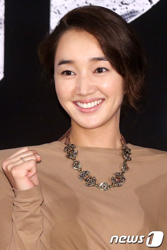 본문 이미지 - 배우 수애 측이 영화 '당신이 잠든 사이' 출연에 대한 입장을 밝혔다. ⓒ News1 DB