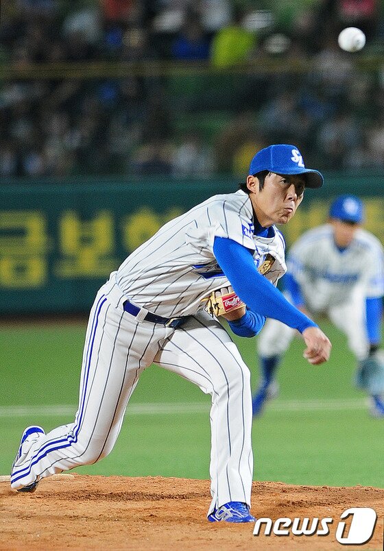 본문 이미지 - 2013시즌 공동 다승왕을 차지한 삼성의 배영수. © News1   김영진 기자