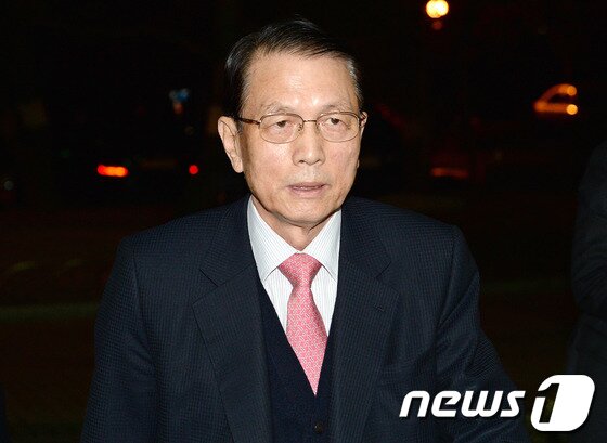 본문 이미지 - 김기춘 청와대 비서실장 /뉴스1 © News1 박세연 기자