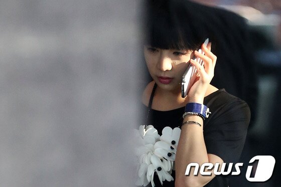 본문 이미지 - 2013년 8월 이병헌-이민정 결혼식 참석하던 에이미.스타뉴스/뉴스1 © News1   